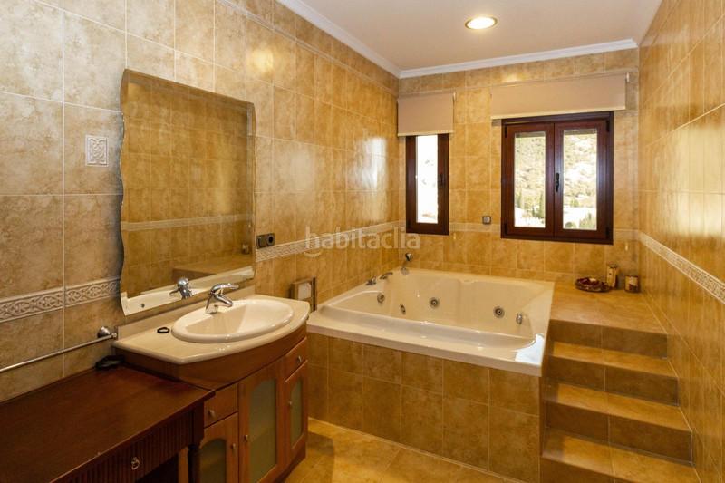 Foto 8bae1622-893c-4db8-89cb-441235f1d57f. Chalet con piscina in Mijas pueblo Mijas