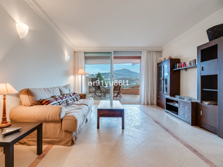 Apartament a Avenida calderón de la barca s/n. Precioso apartamento en urbanizacion magna marbella, nueva andal