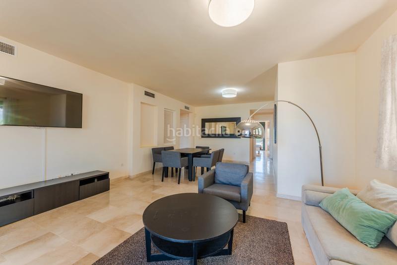 Foto efb928d5-885e-483b-b01e-f1c9c8bff6b3. Miete appartement mit parking in Nueva Atalaya Estepona