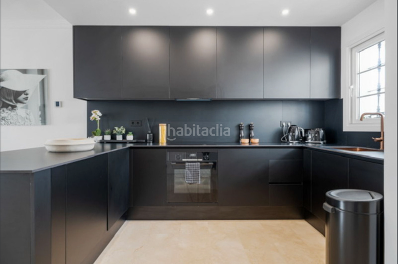 Foto b5e4758f-8a2f-4acb-ba3d-cb15fa72757c. Appartement avec parking piscine dans Aloha Marbella