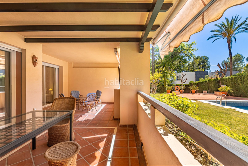 Foto 13fe91fe-b33a-4b75-a0f8-53a61ceba35e. Apartament amb aparcament piscina a Las Lomas de Río Verde Marbella