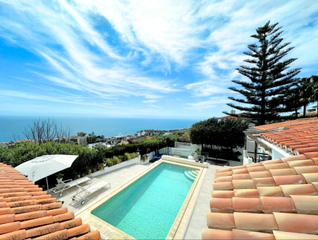 Chalet à Guadalmansa. Villa de ensueño: vistas al mar en estepona
