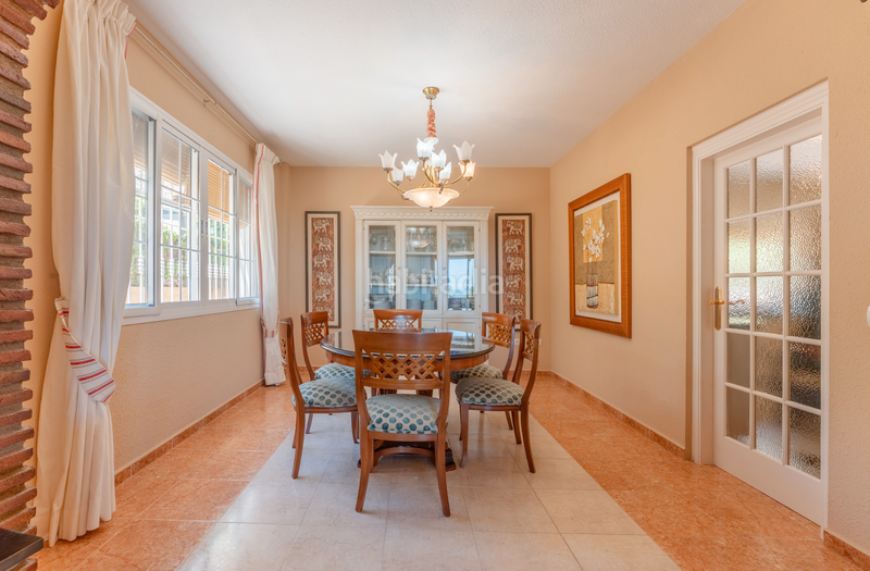 Foto ac5c63c8-59c3-4a3f-b8e3-ca5ac951ce85. Xalet a calle los hibiscus 10 a la cala Mijas Mijas