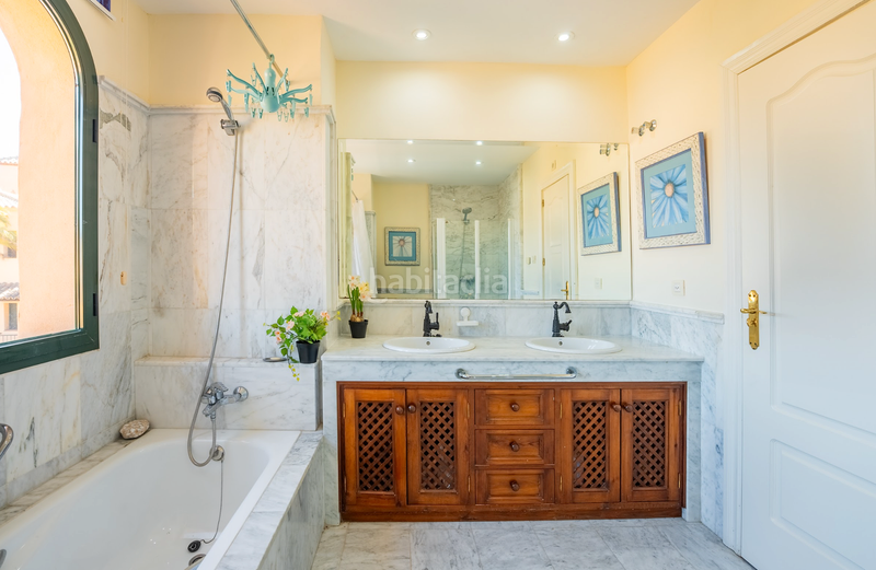 Foto 4e233524-7566-4a63-b55c-12502d8f0c0e. Alquiler apartamento en calle del priorato 1 precioso apartamento en alquiler en el campanario, atalaya, en Estepona