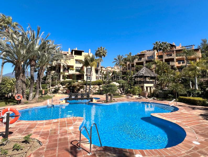 Foto f49ea780-ecb5-48b0-895a-ab9c343815a9. Lloguer apartament a calle del priorato 1 a Nueva Atalaya Estepona