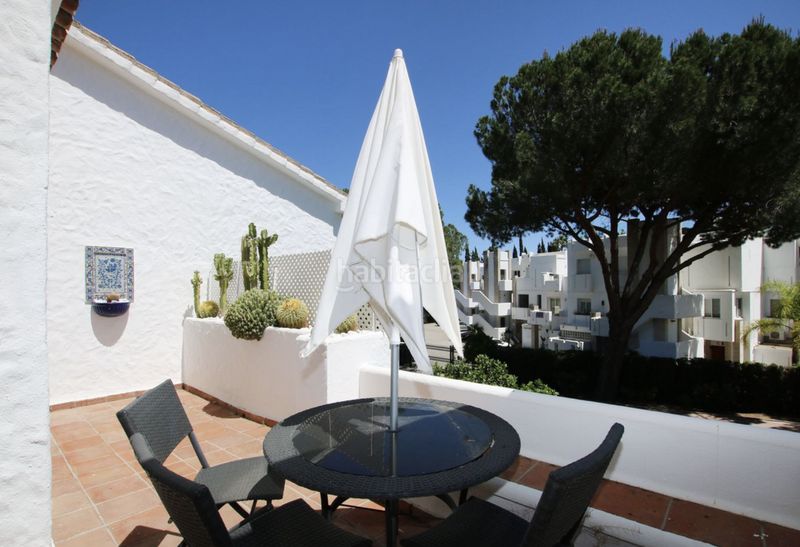 Foto d5aab4f3-18f7-412e-8563-fd4ec558b599. Casa adossada amb xemeneia piscina a Las Brisas Marbella