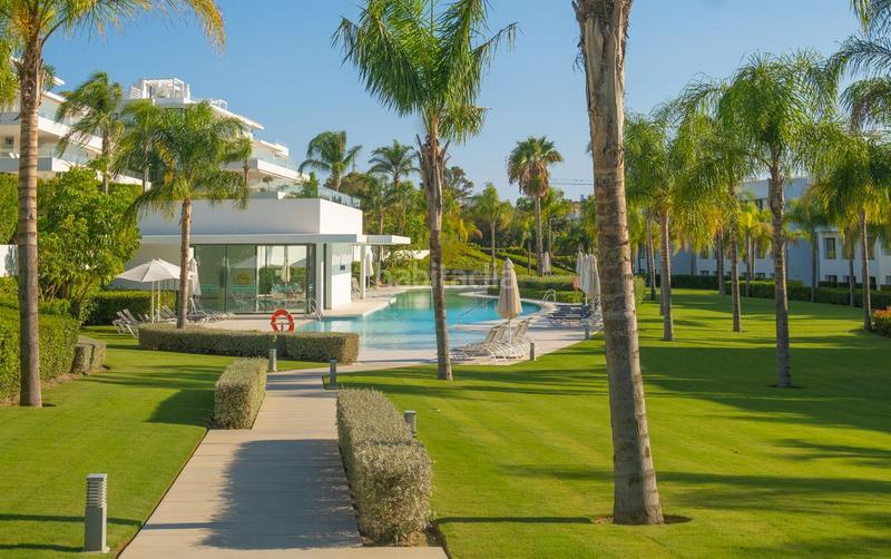 Foto 32ac3d64-ba8a-4331-8689-a0bb1c27f3f8. Miete appartement in calle laelia 4 in Nueva Atalaya Estepona