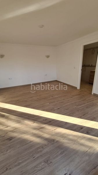 Foto bd265b20-4e8c-488e-9253-677aae748fa7. Alquiler casa Calahonda, costa del sol. 3 dormitorios, 3 baños, construidos 204 m², jardin/terreno 1300 m². posición : cerca de golf, cerca de en Mijas