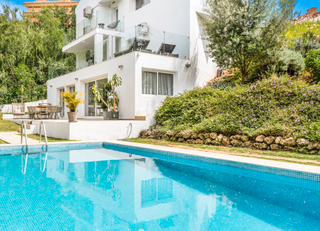 Xalet a El Rosario - Ricmar. Preciosa villa renovada en el rosario, marbella