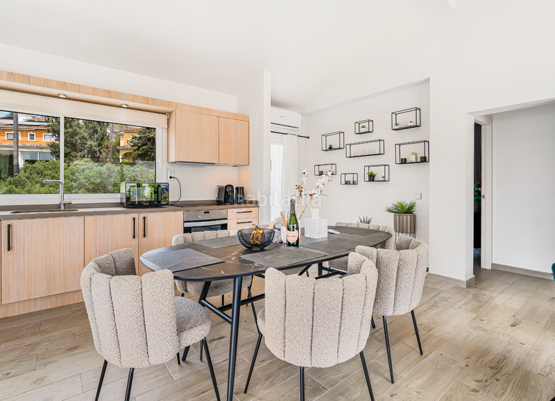 Foto 36c558d5-2b26-485e-ba4a-4241d5812f58. Xalet amb calefacció aparcament piscina a El Rosario - Ricmar Marbella