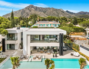 Chalet à Sierra Blanca. Impresionante villa moderna en pleno corazon de la milla de oro