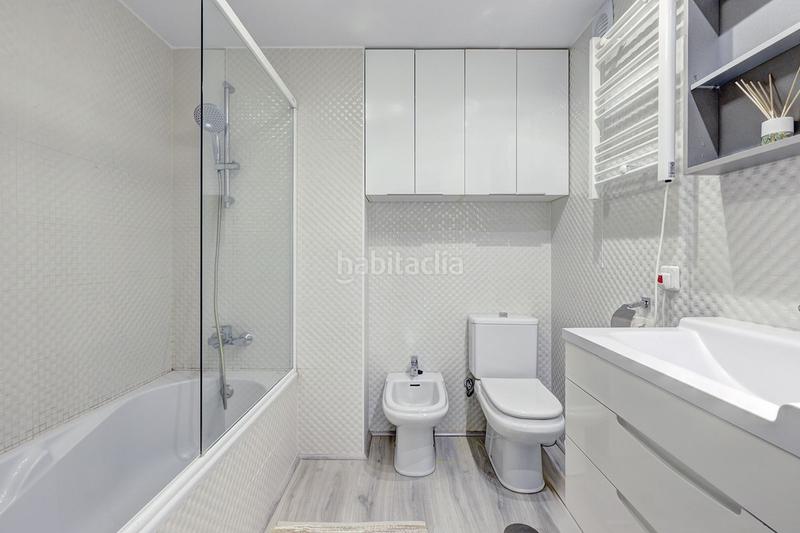 Foto b7118bf0-b912-4056-a20d-f0cea0e0c121. Apartamento en calle auriga 6 apartamento en planta alta en aloha en Marbella