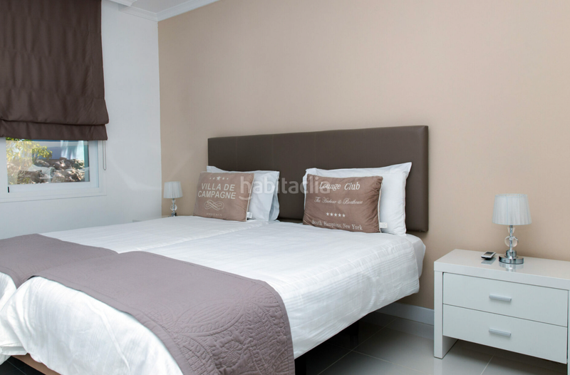 Foto 467a9287-e4dc-49f4-b198-3f39aee69d30. Xalet amb aparcament piscina a Elviria Marbella