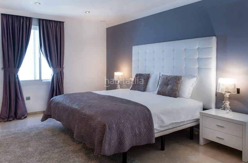 Foto 4792dfaf-86a4-455b-b60e-e79ef37ea09b. Xalet amb aparcament piscina a Elviria Marbella