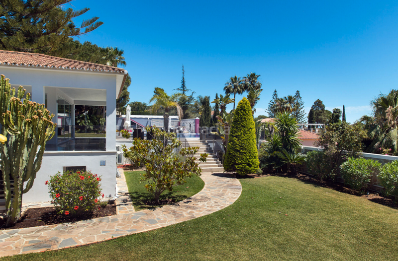 Foto a2cab2c5-4400-4bb1-a8bc-a27fdf5c64ee. Xalet amb aparcament piscina a Elviria Marbella