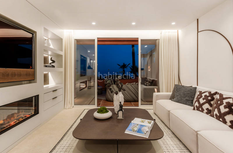 Foto bbc00f35-b974-4e59-bc9f-330db35d128b. Piso precioso apartamento en primera línea de playa en new golden mile, en Estepona