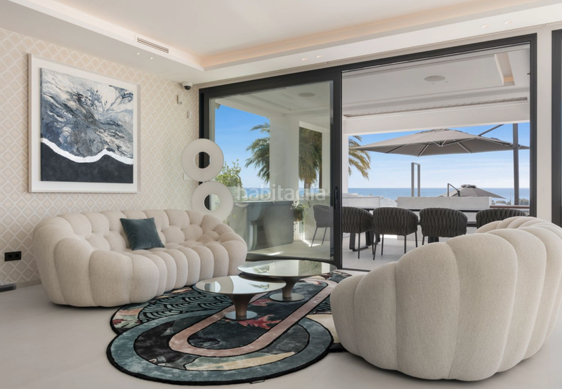 Foto 1f8cb9dd-8c51-4883-9d56-b70622dc6307. Chalet impresionante villa en venta en paraiso alto benahavis en Estepona
