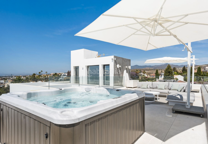 Foto a6a01442-8f5d-4653-a491-0b256049766a. Chalet impresionante villa en venta en paraiso alto benahavis en Estepona