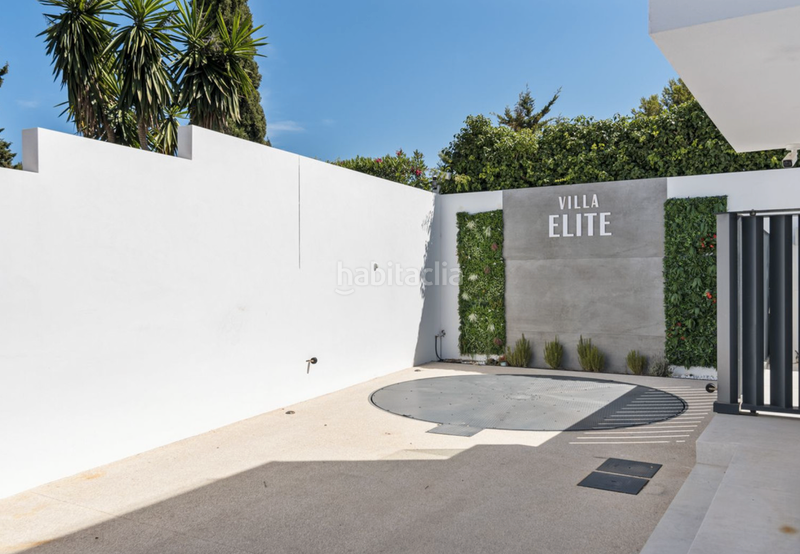 Foto cf942a46-087e-499e-b718-9e5b4319b4cc. Chalet impresionante villa en venta en paraiso alto benahavis en Estepona