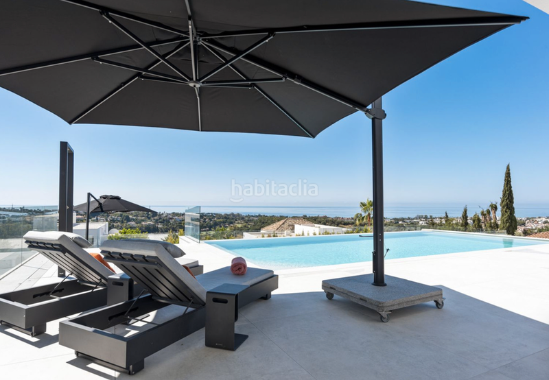 Foto d98d1311-1094-43dd-8062-0b217866ef67. Chalet impresionante villa en venta en paraiso alto benahavis en Estepona