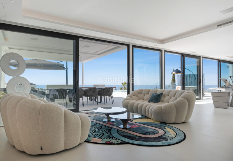 Foto e4e677f4-aaa8-420c-aac0-702044a89a5f. Chalet impresionante villa en venta en paraiso alto benahavis en Estepona