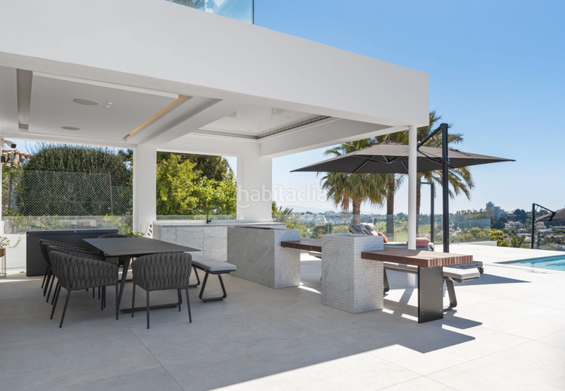 Foto f8a1005f-c21d-4e8c-a09c-d5db8bd62fad. Chalet impresionante villa en venta en paraiso alto benahavis en Estepona