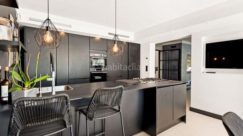 Foto 071072e5-218c-4a03-8533-4ba178271e40. Xalet amb xemeneia piscina a Aloha Marbella