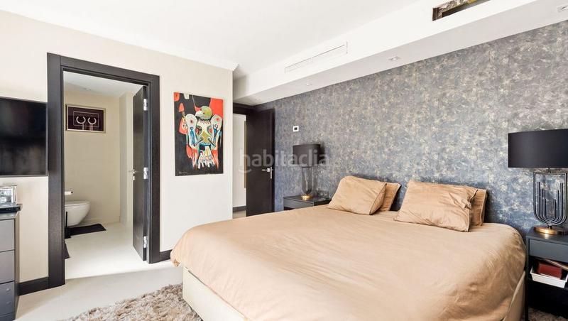 Foto 146819a1-a3b9-4324-b487-7861df832823. Xalet amb xemeneia piscina a Aloha Marbella