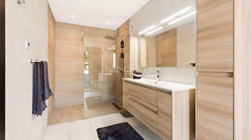 Foto 29acc080-c906-4d68-8e57-4eb257b44fd5. Xalet amb xemeneia piscina a Aloha Marbella