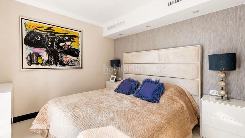 Foto 400205df-bb5b-41ac-a88f-5907553b9685. Xalet amb xemeneia piscina a Aloha Marbella