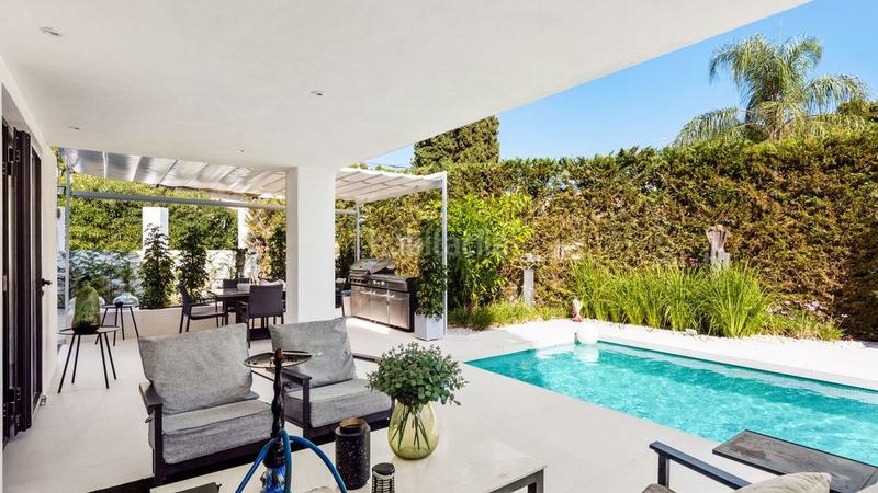 Foto 9c63125d-c695-40ca-8f5d-1371b44372ae. Xalet amb xemeneia piscina a Aloha Marbella