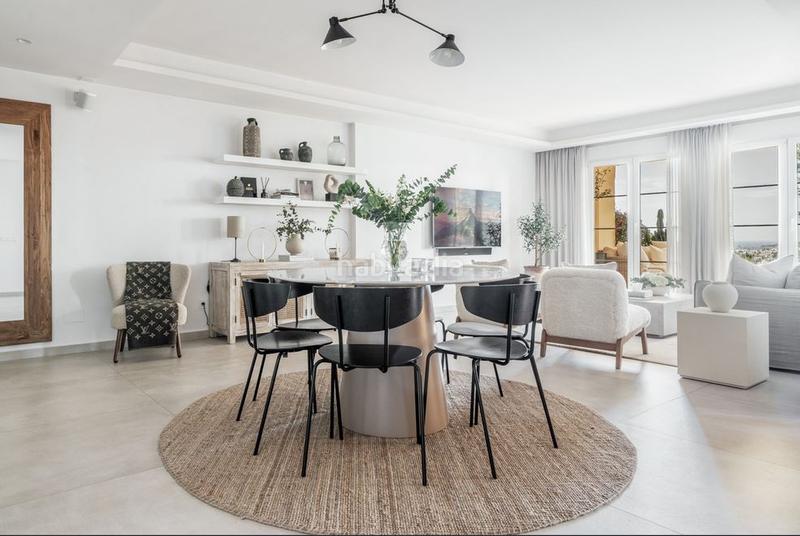 Foto b58584f2-92b6-46a6-b30c-fd8aa8216f65. Apartamento  planta baja nueva andalucia en Marbella