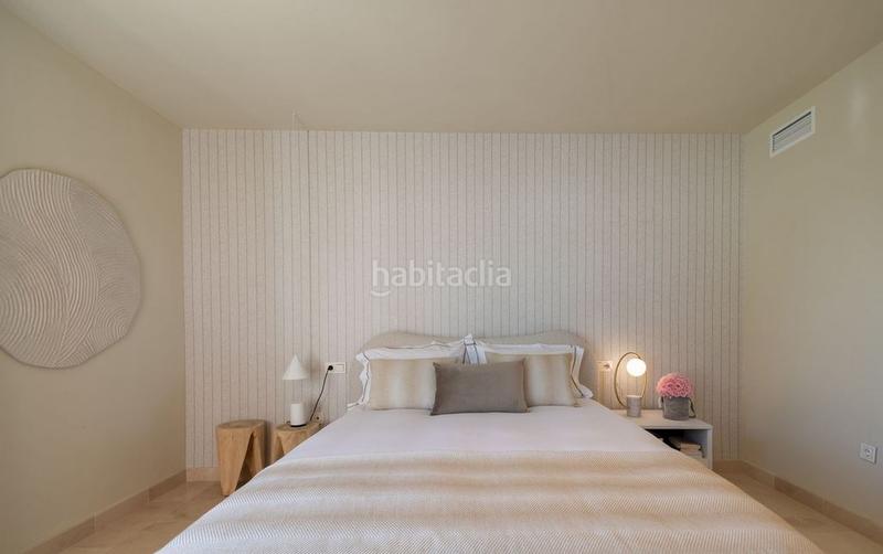 Foto a726c15d-f03d-485e-96e8-f05a884e9849. Casa bifamiliare con camino piscina in Benahavís pueblo Benahavís