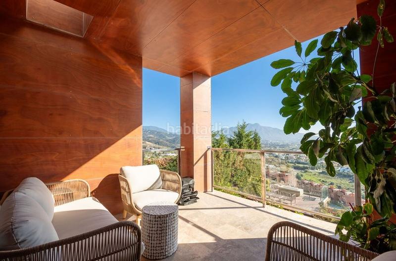 Foto fc3e9b05-1c8b-4eb2-adae-99e5c56ae974. Casa bifamiliare con camino piscina in Benahavís pueblo Benahavís