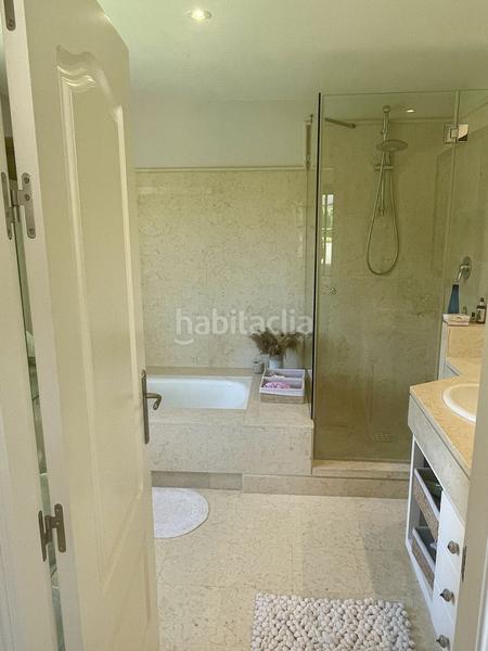 Foto c47ad23c-7930-4b17-a3e4-c92485e44432. Apartamento ¡oportunidad inigualable! amplio apartamento con terraza espectacular en venta en Benahavís