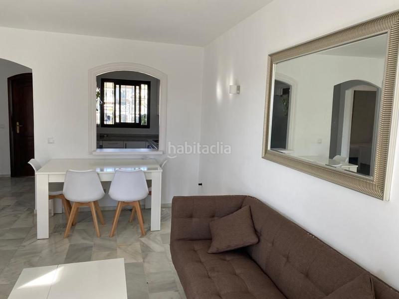 Foto ce5ad71a-e5ec-48ac-9de8-cc74610acaa4. Location appartement dans avenida de la playa 27b dans Estepona