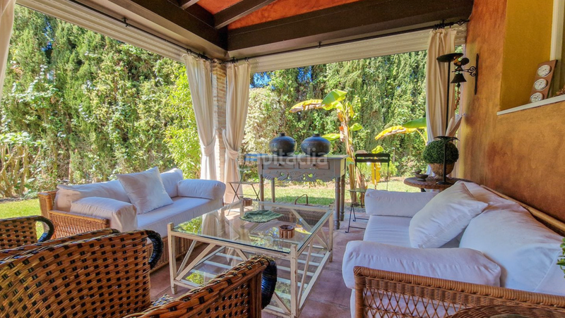 Foto 45e4a8bf-d84b-443a-85a1-ebbea76d9b73. Xalet amb aparcament piscina a Los Naranjos Marbella