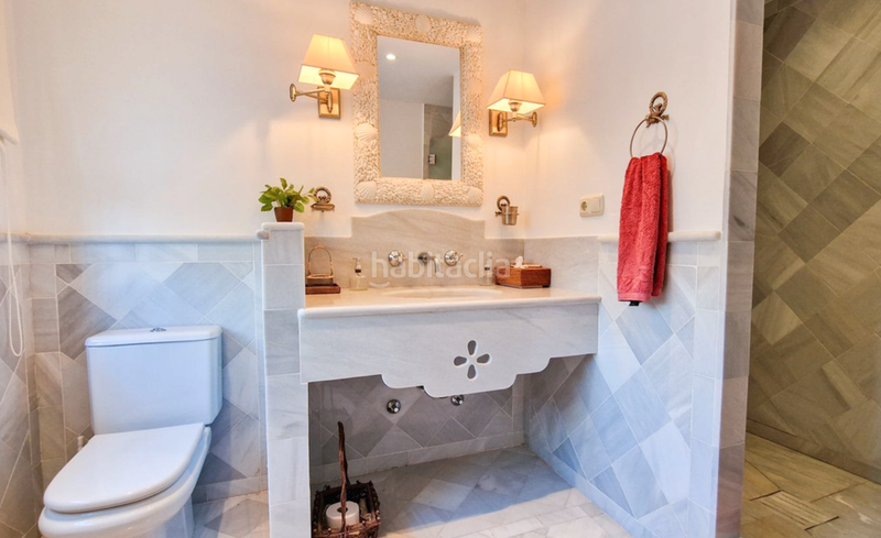 Foto 9ae329db-0183-469c-ac0f-af1677b8a641. Xalet amb aparcament piscina a Los Naranjos Marbella