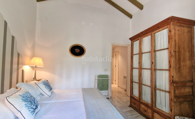 Foto a3b90315-8708-4d23-8d66-52c3a846505e. Xalet amb aparcament piscina a Los Naranjos Marbella