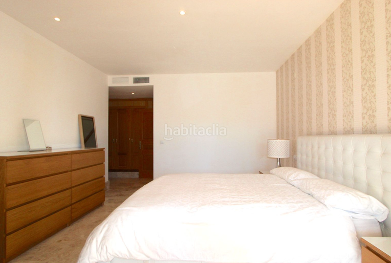 Foto 1649e787-5037-4050-8f36-d206e18fb670. Towny house in calle sand 52 in Santa Clara Marbella