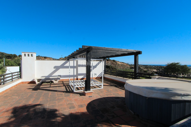 Foto 24740314-283d-4ba7-ad53-7668ee975394. Towny house in calle sand 52 in Santa Clara Marbella