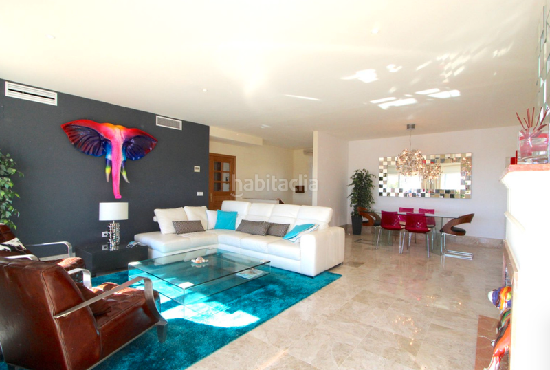 Foto e20c4499-c955-4a5f-a140-e1fbb743e58e. Towny house in calle sand 52 in Santa Clara Marbella