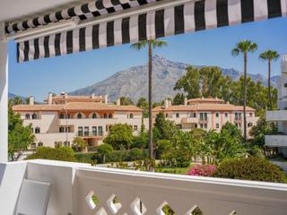 Apartament a Puerto Banús. Bonito apartamento en el puerto banus