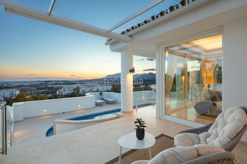 Foto 732c3ea4-1157-4bdc-b556-16ebe27ff957. Chalet in Puerto Banús Marbella