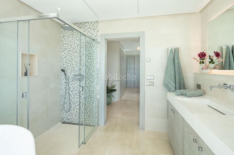 Foto a20598ef-7bfa-4e6d-b7ff-205dde6e9ea4. Chalet in Puerto Banús Marbella