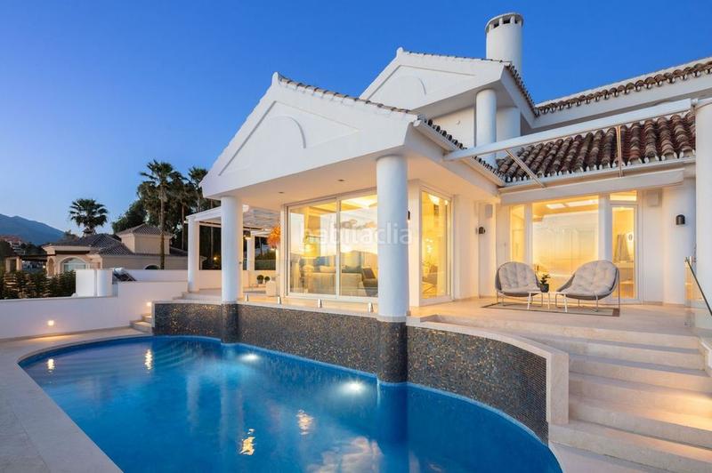 Foto dc4c3629-ba86-41ab-89f3-e8040b1269f1. Chalet in Puerto Banús Marbella