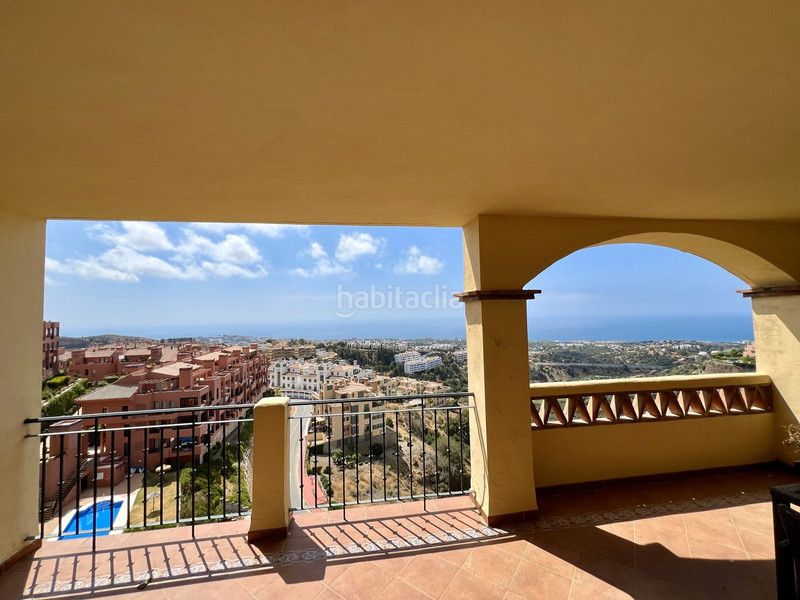 Foto aaab61b9-7ae3-4ff9-ab57-e3e4d3d91904. Pis amb piscina a Calahonda Mijas