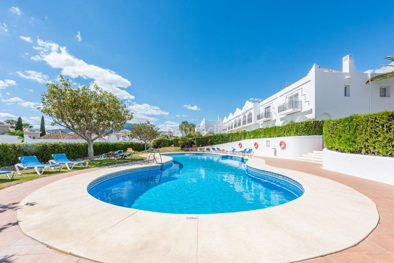 Foto 3b1fb97b-32d7-4724-951d-b277a88f7705. Casa adossada a Aloha Marbella