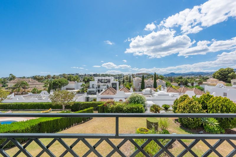 Foto c5f3e13d-4056-4007-bc13-2654d72d318a. Casa adossada a Aloha Marbella