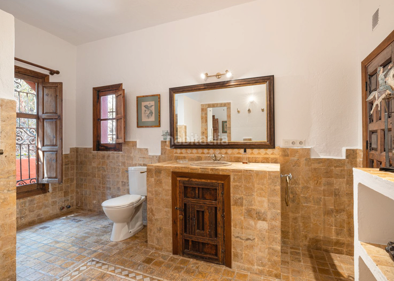 Foto b34b8626-039d-4559-b6ae-f87d87e7e3e3. Chalet in avenida la moraleda 5 in Benahavís pueblo Benahavís